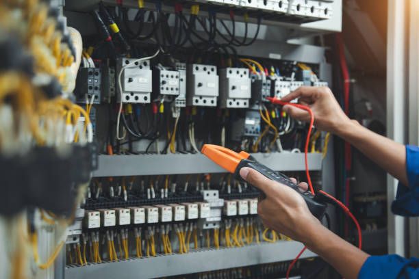 Best Local Electrician Companies  in Oak Ridge North, TX