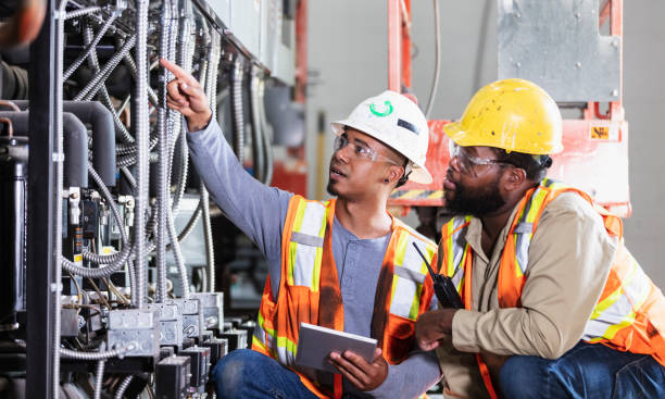 Best Emergency Electrician Near Me  in Oak Ridge North, TX