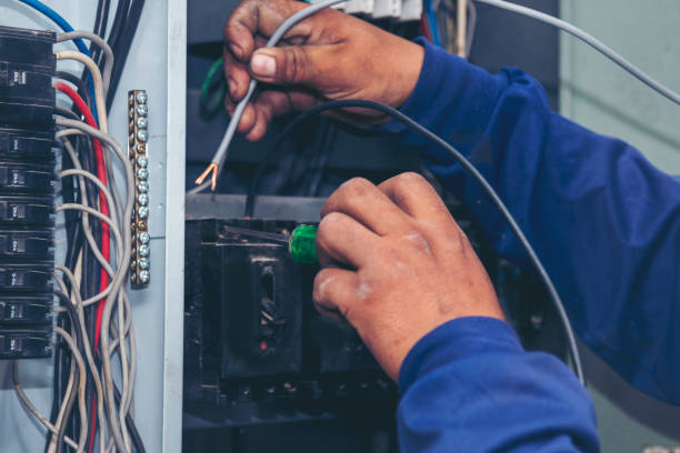 Best Electrical Installation Contractor  in Oak Ridge North, TX