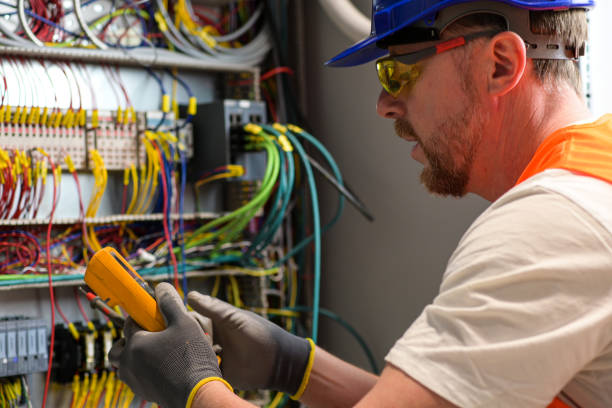 Best Emergency Electrical Repair  in Oak Ridge North, TX